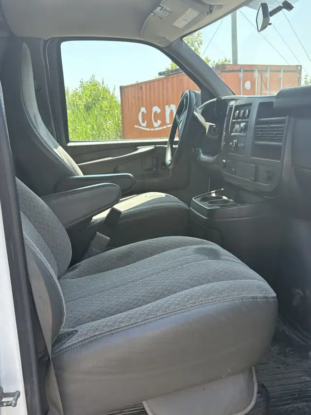 GMC Savana 2015504926018051788806