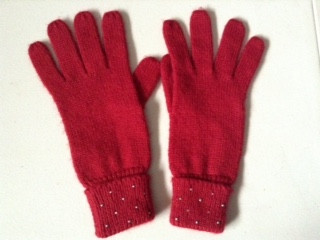 Hat, Scarf & Gloves with Bead Trim - Brand New! in Women's - Other in Winnipeg - Image 4
