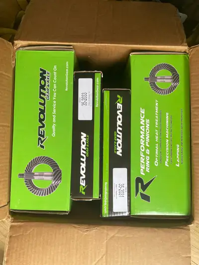 NEW complete gear set for 2003 - 2006 Jeep TJ Revolution Gear 4.88 ring & pinion, bearings, shims, e...