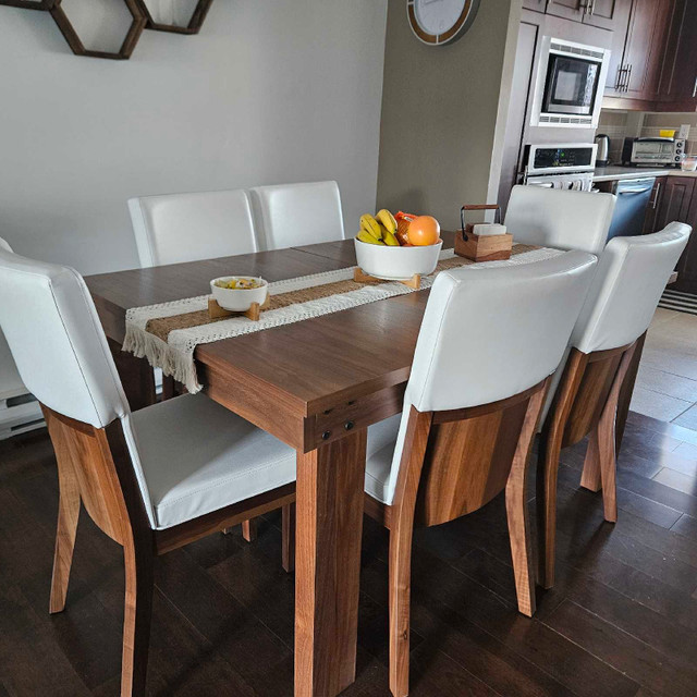 Made in Quebec 7pc Dining Set (Table with extension &  6 chairs) dans Mobilier de salle à manger et cuisine  à Ville de Montréal - Image 2