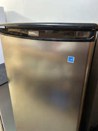 Danby 11 cu ft refrigerator 2020