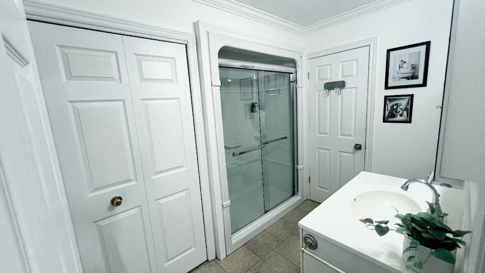 3 Bedroom, 2 Bathroom Bungalow Style Townhome for Rent 5