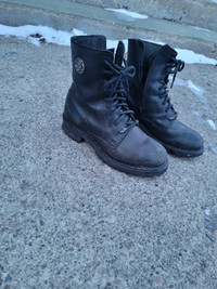 Ladies Black Leather Boot