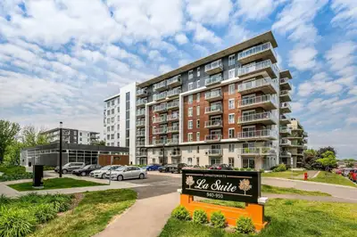 La Suite – près de l’Université Laval et du Cégep Sainte-Foy 950 rue Beauregard Loyer : 1380 $ / moi...