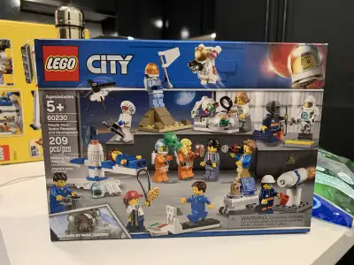 BNIB Lego 60230 People Pack - Space Research and Development, View more