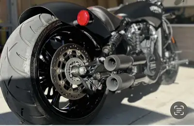2023 Indian scout bobber 2,821 lm -$7000 in upgrades -69 cu in 1133cc (100 hp) -240 rear tire kit an...