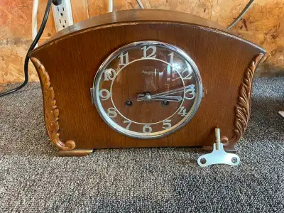 Vintage / Antique Mantle Clocks, View more