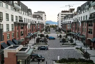 Corner unit apartment for rent in Latimer Village