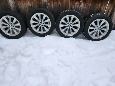 2017- 18 inch Bmw x3 rims with winter Pirelli run flat tires. Approx 50% worn. Rims are in good cond...