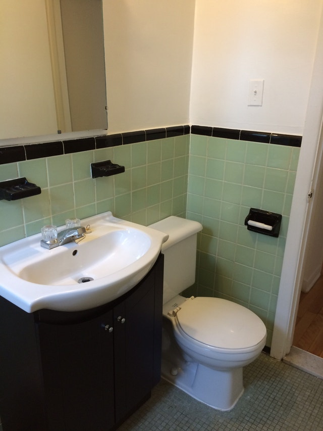 Dorval: New renovated big 3.5,4.5 and 5.5 best location for rent — photo 2