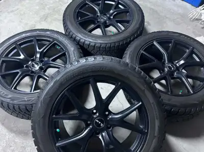 Winter wheel package of Jeep Grand Cherokee. Blizzak DM-V2 - 275/50R20 tires with lots of tread left...