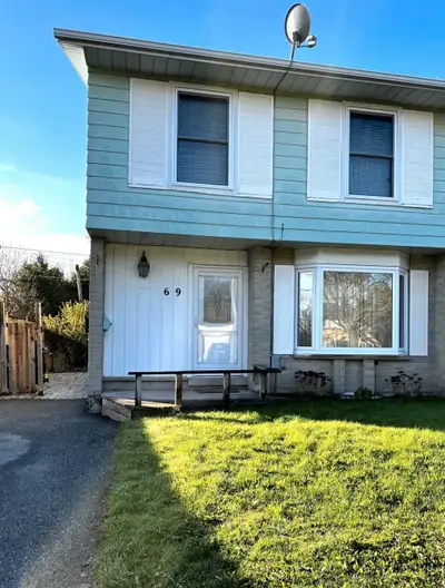 Bright and Spacious 3 bedroom home
