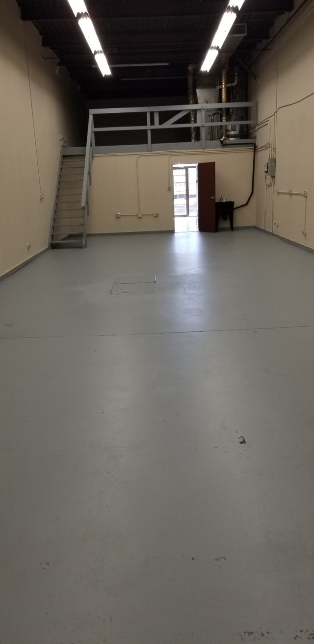 Warehouse Plus Office Space, Airways Industrial Plaza - 2,100 SF in Commercial & Office Space for Rent in Calgary - Image 4