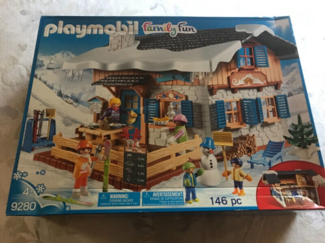 Playmobil  9280 Family Fun Snow Cottage Ski Resort - NEW in Toys & Games in Windsor Region