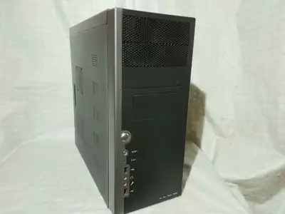 Budget AMD Gaming PC (R7 3700X, RX 6600XT, 24Gb DDR4), View more