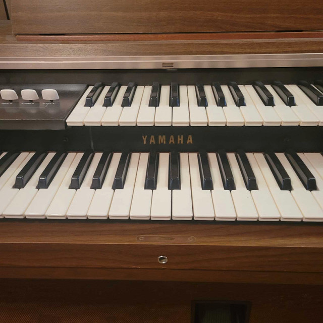 Organ yamaha in Pianos & Keyboards in Peterborough - Image 2