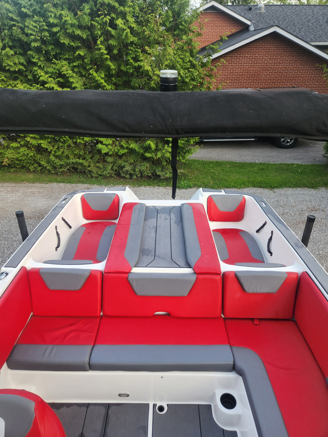 2021 heyday wake boat in Powerboats & Motorboats in Barrie - Image 3