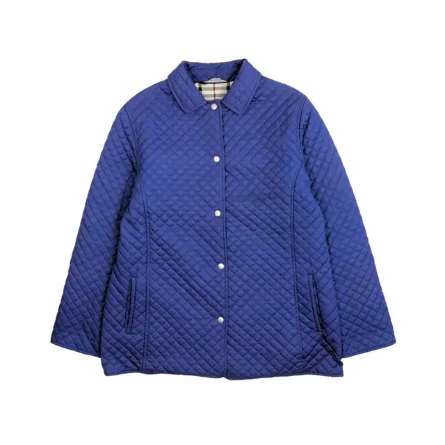 As is, Burberry Quilted Jacket/Coat - Size 8,  ENGLAND in Women's - Tops & Outerwear in City of Toronto - Image 3