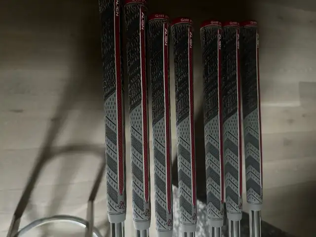 Srixon ZX5 Irons in Golf in St. Catharines - Image 4
