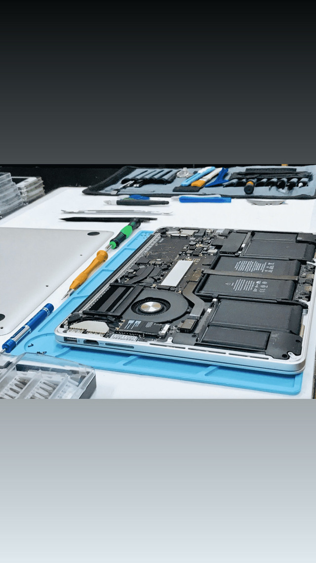 MacBook Screen Replacement starting @ $249.99* in Laptops in Windsor Region - Image 4
