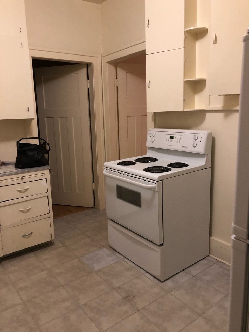 Renfrew House For Rent 4