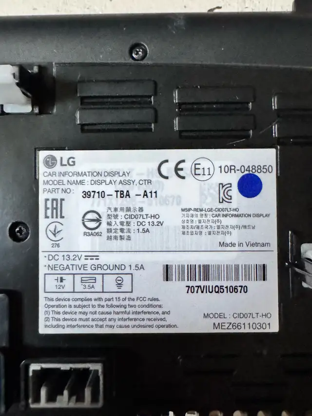 2017 Honda Civic Infotainment Display 39710-TBA-A11 in Other in Stratford - Image 6