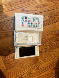IPhone 5s with box and brand new earphones! 