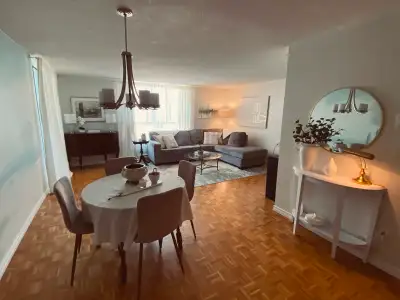 Bright and spacious fully furnished 2-bedroom condo in the heart of Centretown, available for a 6-mo...