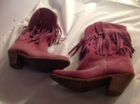 Sancho Abarca pink suede cowboy boots Size 9