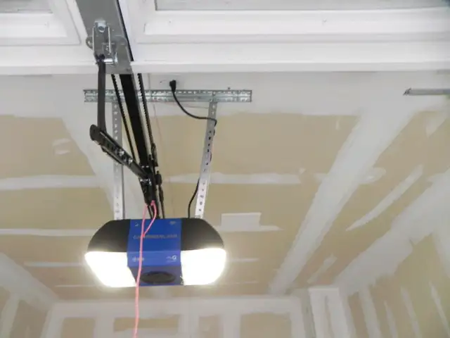 Sameday Services ☆ Garage Door Opener Installation ☆ Repairs ☆ S63005663843843124