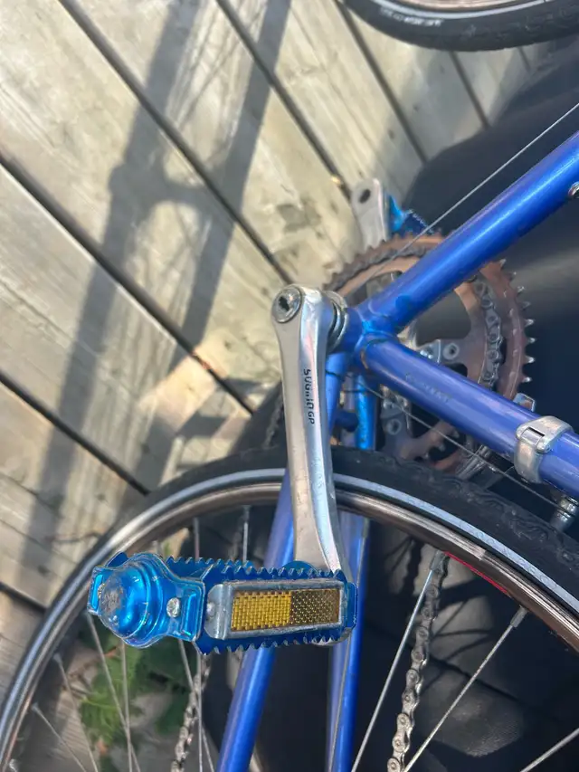 Bianchi Sport 1986 in Road in City of Toronto - Image 3