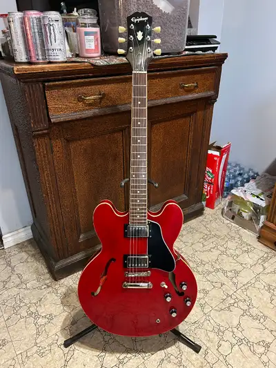 Epiphone es335, View more