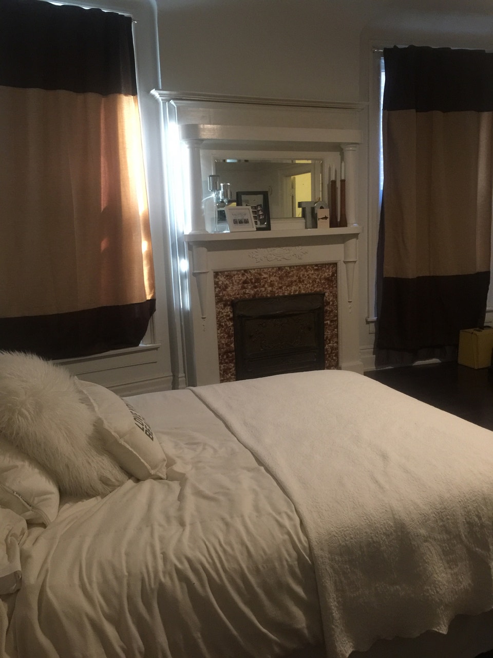 One bedroom downtown Bloor & St. George 3
