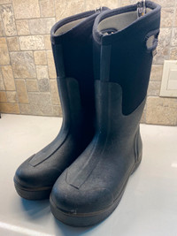 Bogs Men's Winter Boots - Size 7