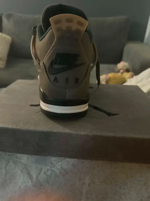 Jordan 4 in Men's Shoes in City of Toronto - Image 4
