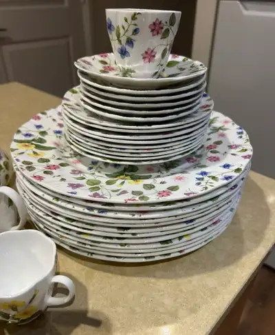 Portmeirion Botanic Garden Dinnerware Set, View more