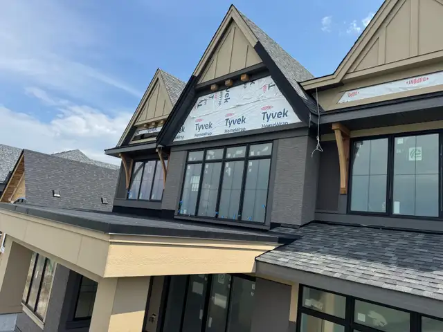  smartboard/batten installer65162031347203120