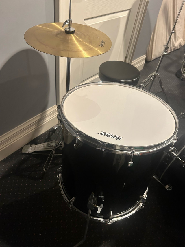 Rocker Drum Set in Drums & Percussion in City of Toronto - Image 2