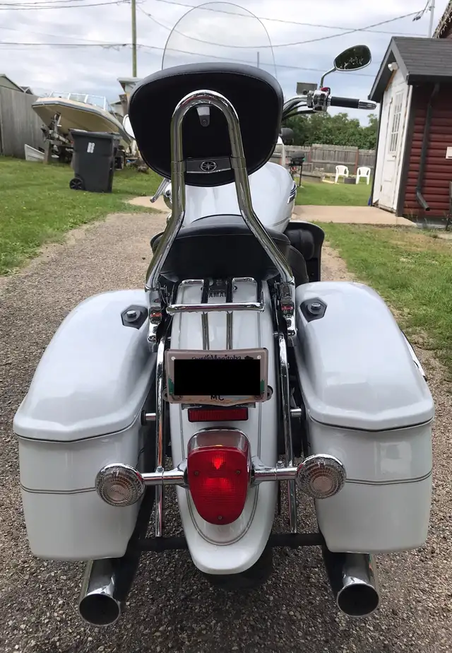 2006 Yamaha Royal Star Tour Deluxe 1300 4-cylinder in Street, Cruisers & Choppers in Brandon - Image 6