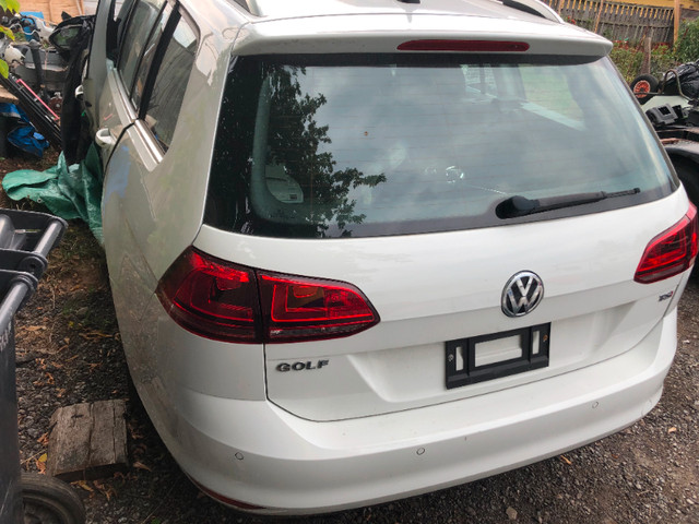 MK7 Volkswagen Golf Sportwagen Trunk Lid in Auto Body Parts in Mississauga / Peel Region - Image 2