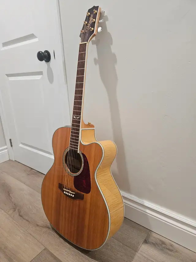 Takamine guitar in Guitars in Hamilton - Image 2