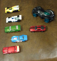 Lot d'autos miniatures