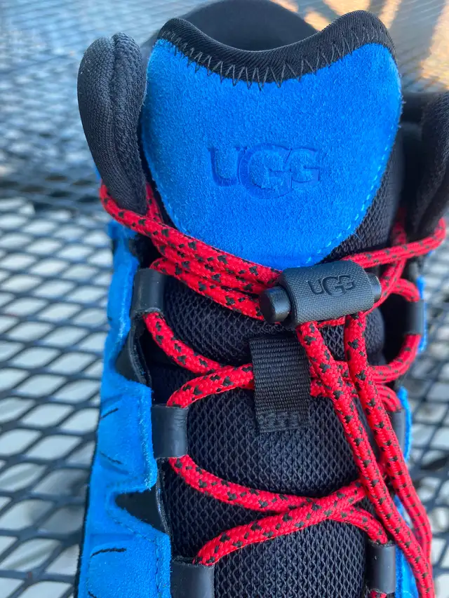 UGG CapTrail Mens size 10 High Sneaker in Men's Shoes in St. Albert - Image 5