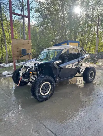 - 3500 kms - Full glass window & wiper - Rear net - Fender flares that go with it as well, just have...