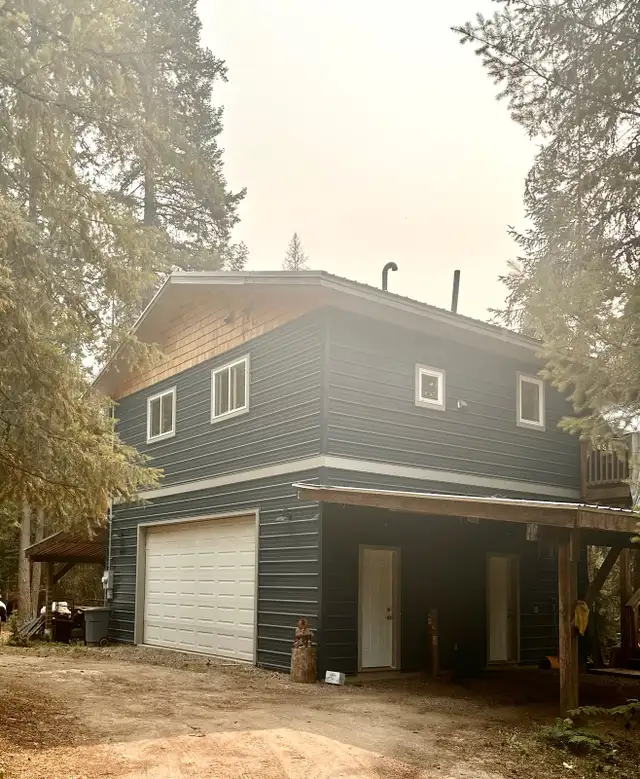 Carriage Home with Garage- 20 minutes to Nelson in Blewett 