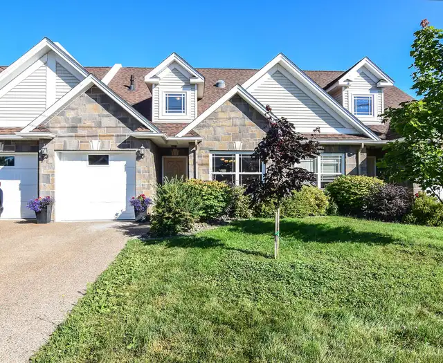Luxury Townhouse in Halifax in Long Term Rentals in City of Halifax - Image 11