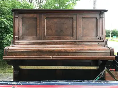 FREE PIANO Beautiful Chestnut Veneer Honky Tonk FREE DELIVERY, View more