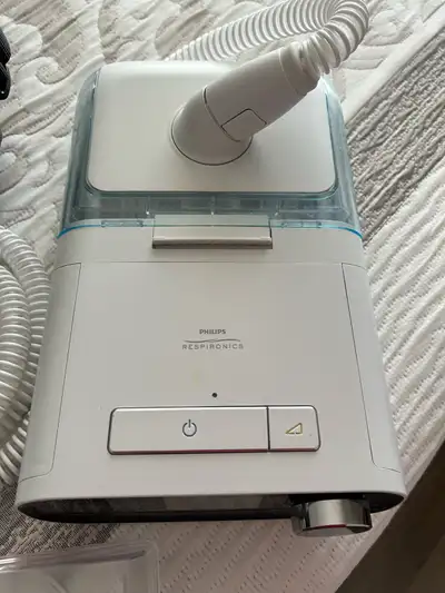 À vendre BEAPAP AUTO SV DREAMSTATION de Phillips pour personne souffrant d’une double apnée du somme...