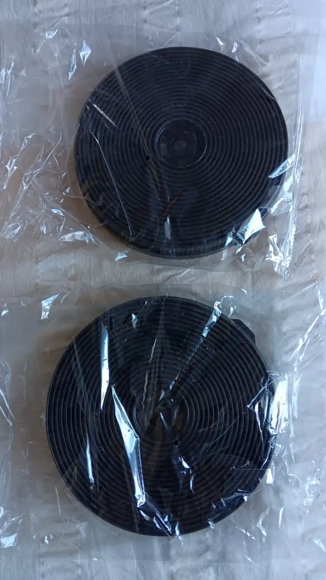 2 Filtres au charbon pour hotte Firegas in Other Business & Industrial in Longueuil / South Shore - Image 4