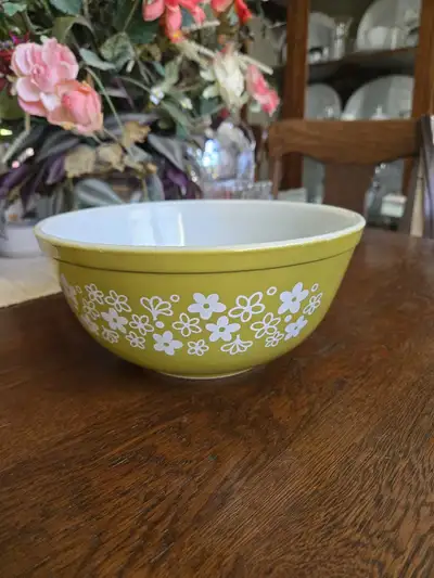 Pyrex Crazy Daisy 2½ Qt Mixing Bowl # 403, View more